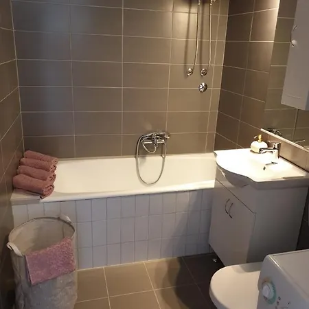 With Wifi - 17711 Apartment